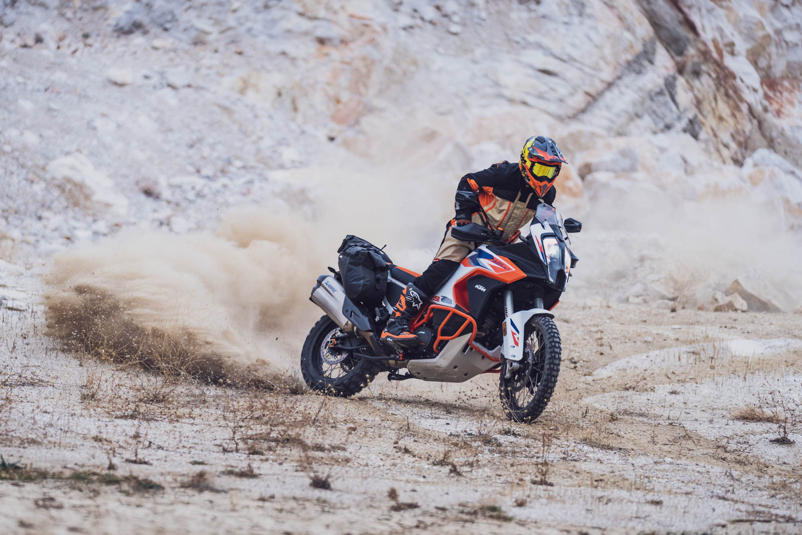 2023 KTM 1290 SUPER ADVENTURE R 小改款海外亮相